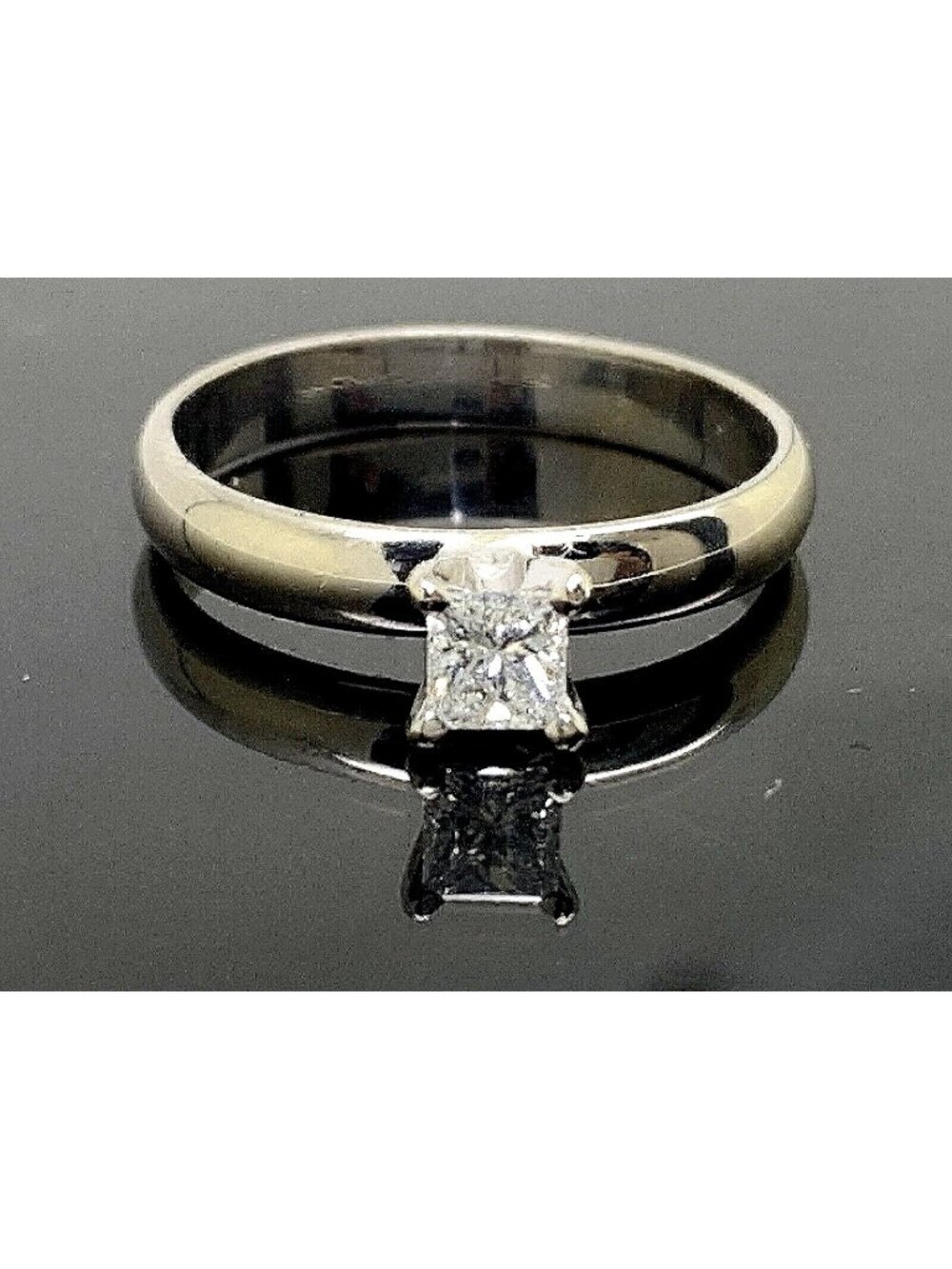 Shane Co. Engagement Ring Diamond Princess 0.30ct 14k White Gold Womens Size 6.5